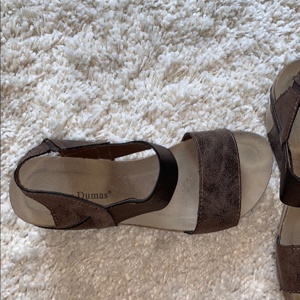 Platforms - Picture 2 of 6